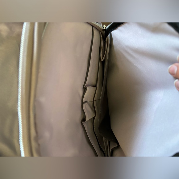 Lavender Samsonite backpack - Picture 4 of 5